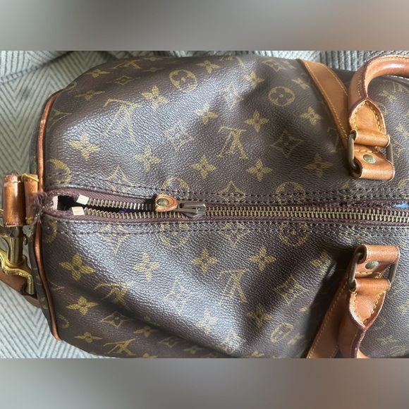 Louis Vuitton Bandolier 55 Authentic - Picture 12 of 16